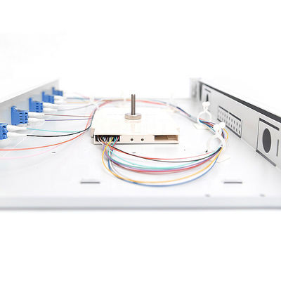 6 Sampai 12 Core Fiber Optic Patch Panel ODF FTTH Sepenuhnya Dirakit Dengan Adaptor Pigtails